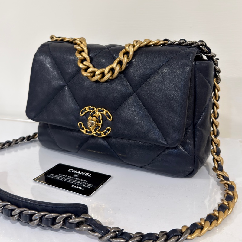 #99新閒置 #櫃上23萬 #全網最低💰 香奈兒深海藍19bag小號-4