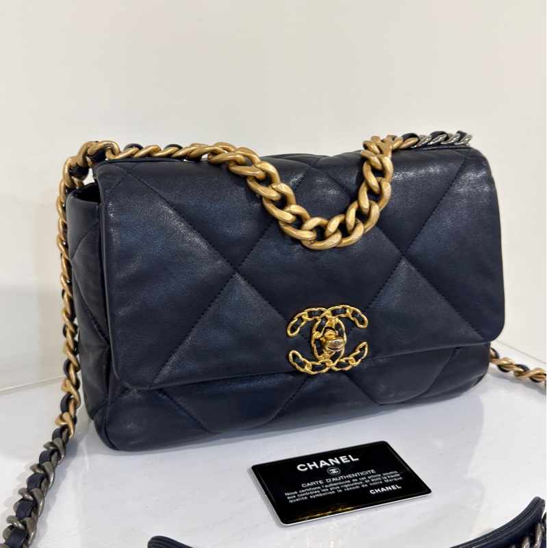 #99新閒置 #櫃上23萬 #全網最低💰 香奈兒深海藍19bag小號-5