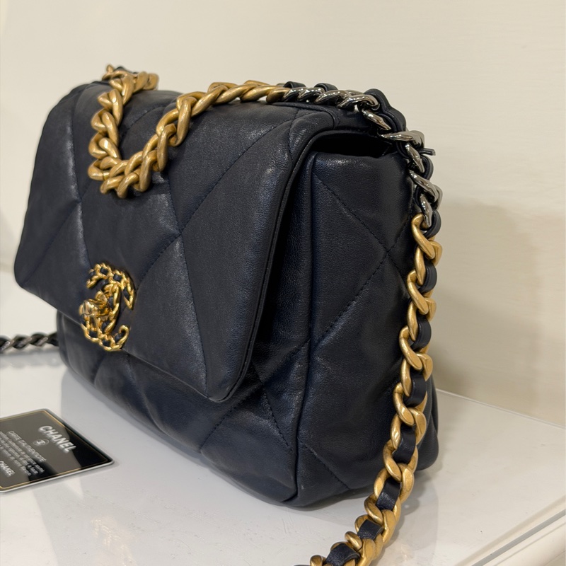 #99新閒置 #櫃上23萬 #全網最低💰 香奈兒深海藍19bag小號-8