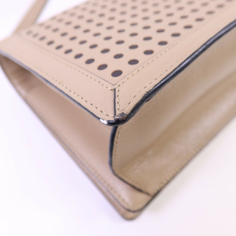 LOEWE 牛皮皮革Barcelona金扣肩背袋-14