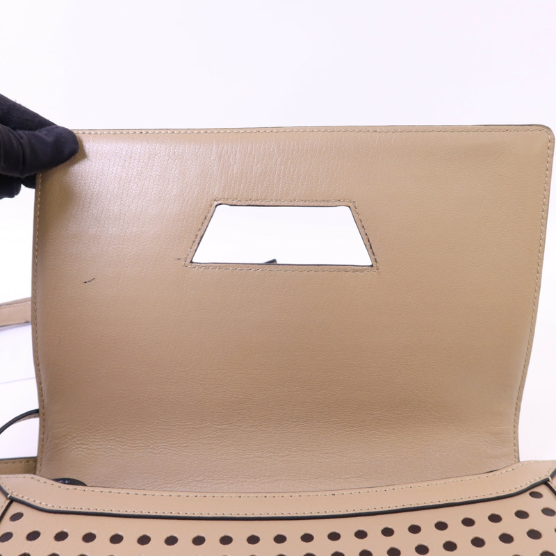 LOEWE 牛皮皮革Barcelona金扣肩背袋-16