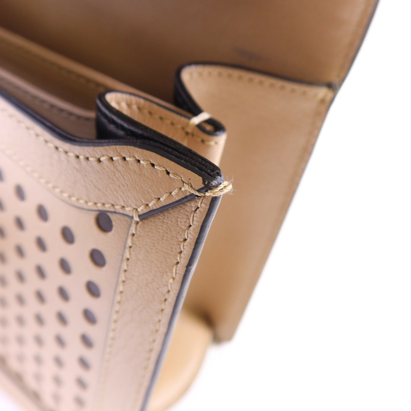 LOEWE 牛皮皮革Barcelona金扣肩背袋-19