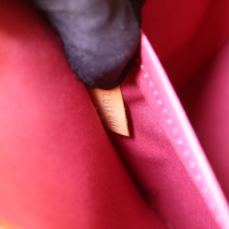 LOUIS VUITTON Vernis Brea MM金扣肩背袋-7