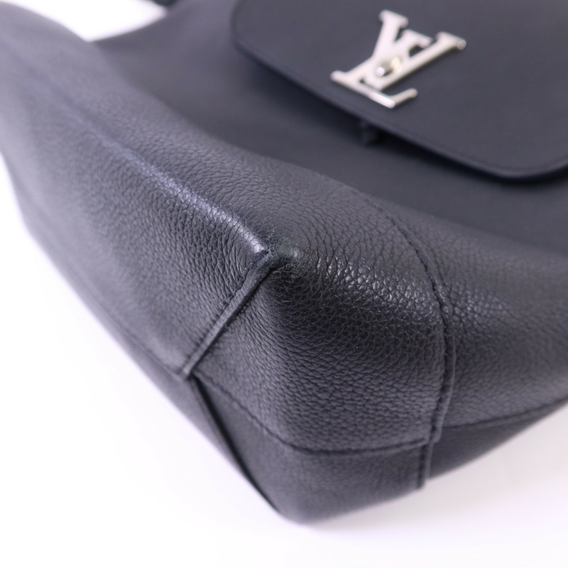 LOUIS VUITTON 牛皮皮革Lock Me Backpack銀扣背包-9