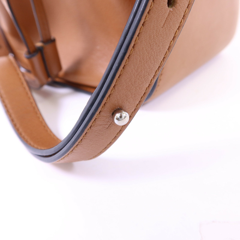 LOEWE 牛皮皮革Mini Hammock Drawstring銀扣手挽肩背兩用袋-8