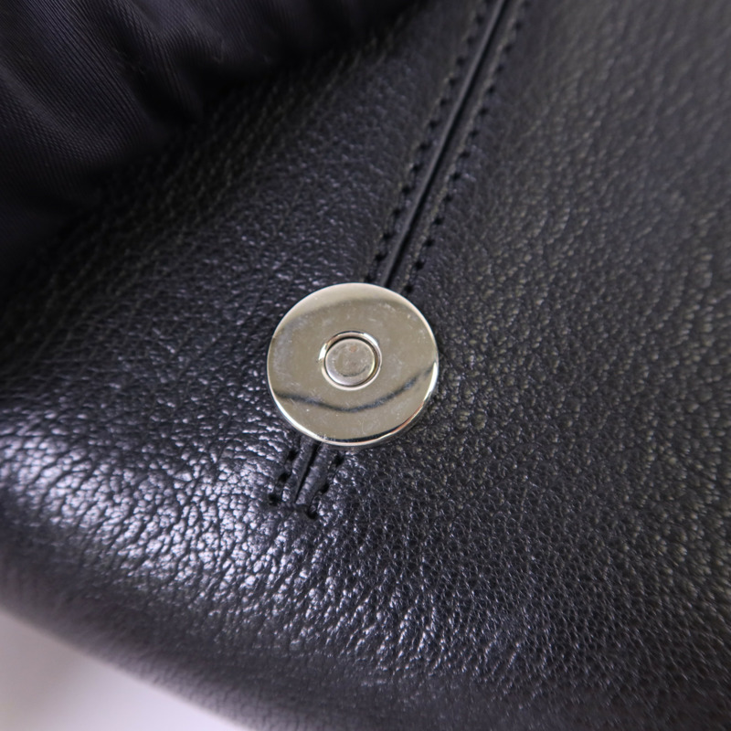 GIVENCHY 羊皮皮革Obsedia Crossbody Bag銀扣肩背袋-8