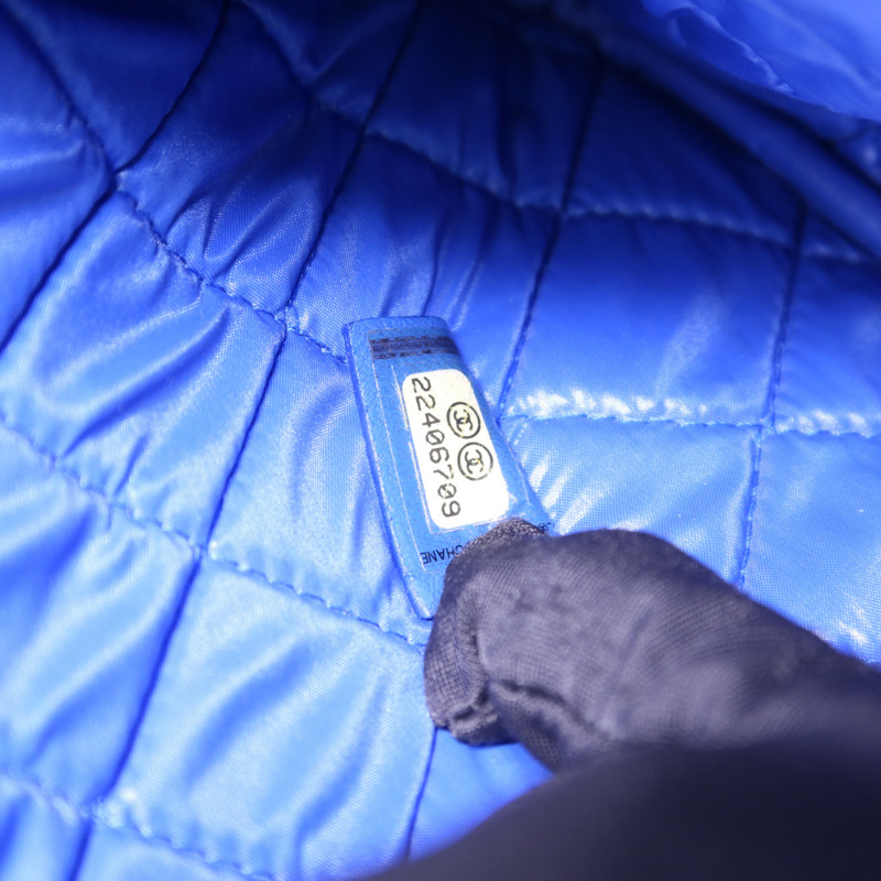 CHANEL 羊皮皮革Pouch銀扣手拿包-6