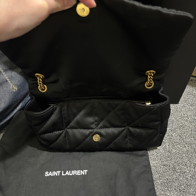 SAINT LAURENT YSL 可斜揹肩背 內裡有卡夾 正櫃購入九萬多-2