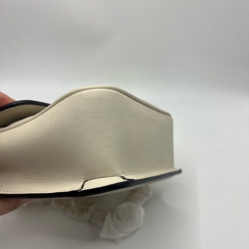 GUCCI古驰 Deco 互扣式双G徽标链条绗缝 皮革 手提斜挎单肩包 女款 白色-5