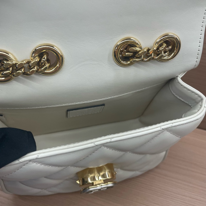 GUCCI古驰 Deco 互扣式双G徽标链条绗缝 皮革 手提斜挎单肩包 女款 白色-11