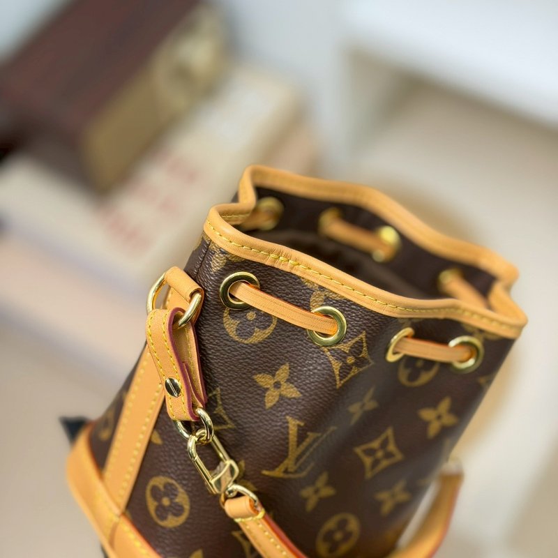 🏷LV 路易威登．Nano Noe 水桶包 M81266-10
