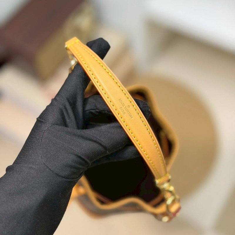 🏷LV 路易威登．Nano Noe 水桶包 M81266-15