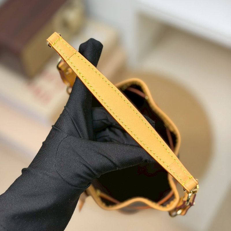 🏷LV 路易威登．Nano Noe 水桶包 M81266-16