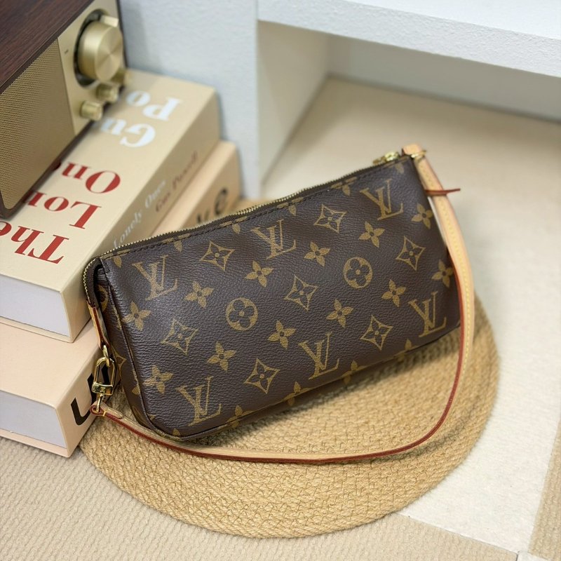 (植蹂革超白超美🤍🤍)🏷LV 路易威登．大麻將 M40712-0