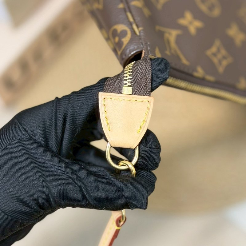 (植蹂革超白超美🤍🤍)🏷LV 路易威登．大麻將 M40712-14