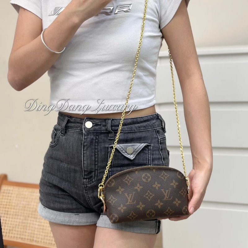 (全新未使用✨✨)🏷LV 路易威登．貝殼化妝包 M47515-13