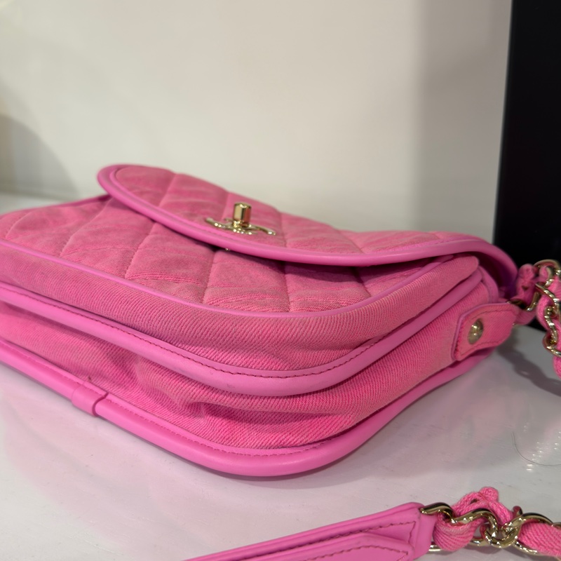 #GD同款 #專櫃16萬 #超甜割愛🔥 香奈兒粉色牛仔郵差包 肩帶🉑調🉑斜挎/肩背-7