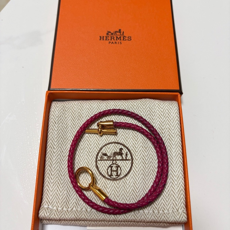 超值 愛馬仕 Hermès 愛馬仕 梅紅編織皮革雙圈手環｜金扣｜附盒/防塵袋-0