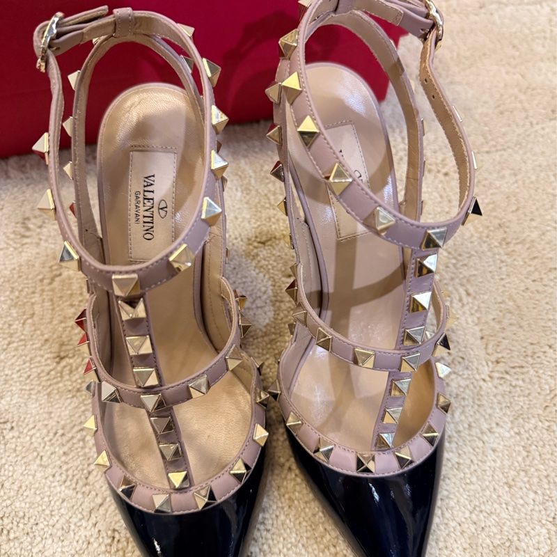 Valentino經典卯釘高跟鞋37-3