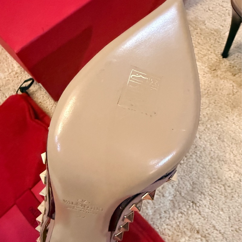 Valentino經典卯釘高跟鞋37-7