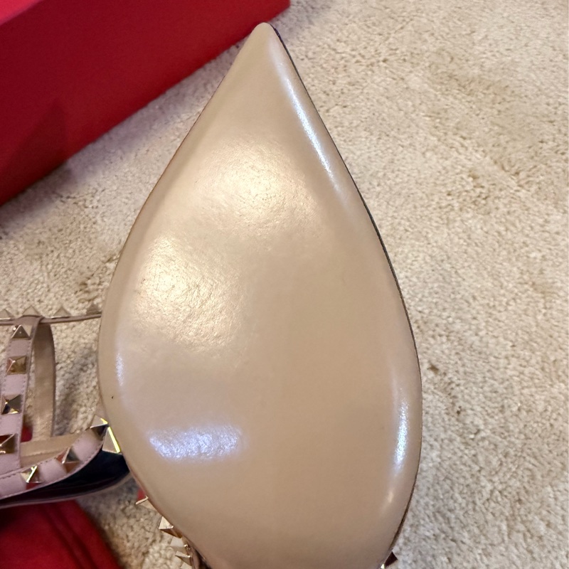 Valentino經典卯釘高跟鞋37-8