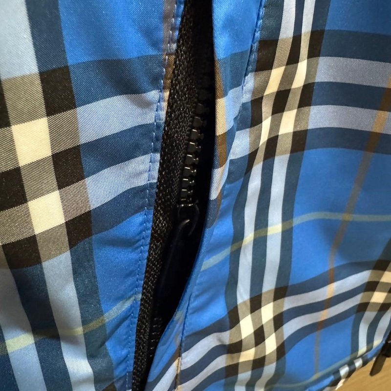 💎Han's house精品服飾💎Burberry 格紋 風衣 連帽 外套 雙面穿 原價55000-2