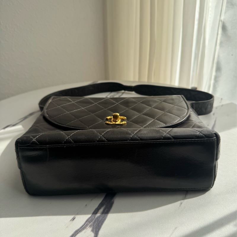 Chanel 黑菱格金雙C口蓋紐結肩背包 vintage ❤️❤️老香-4