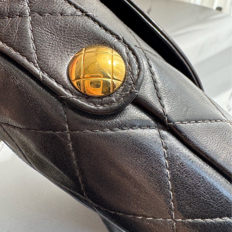 Chanel 黑菱格金雙C口蓋紐結肩背包 vintage ❤️❤️老香-12