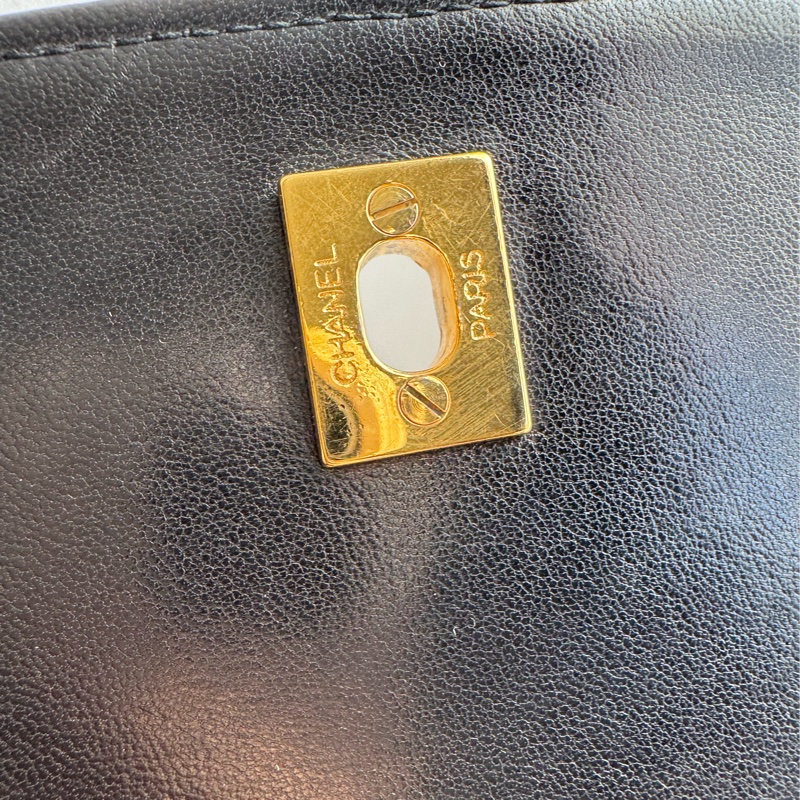 Chanel 黑菱格金雙C口蓋紐結肩背包 vintage ❤️❤️老香-21