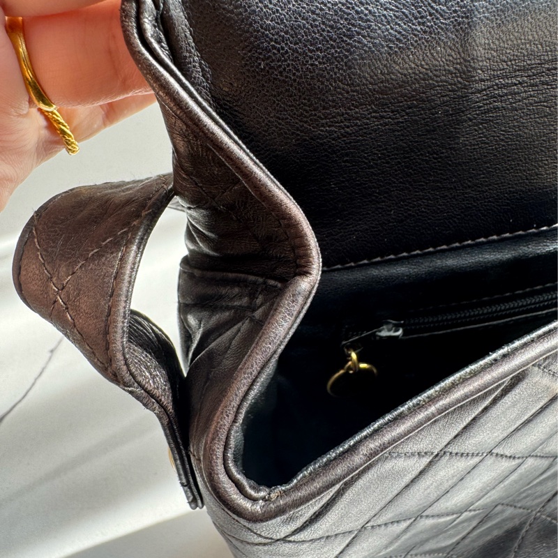 Chanel 黑菱格金雙C口蓋紐結肩背包 vintage ❤️❤️老香-23