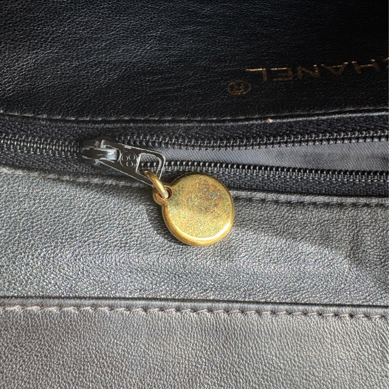 Chanel 黑菱格金雙C口蓋紐結肩背包 vintage ❤️❤️老香-37