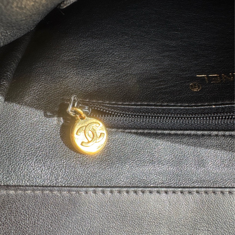 Chanel 黑菱格金雙C口蓋紐結肩背包 vintage ❤️❤️老香-38