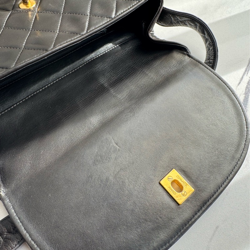 Chanel 黑菱格金雙C口蓋紐結肩背包 vintage ❤️❤️老香-45