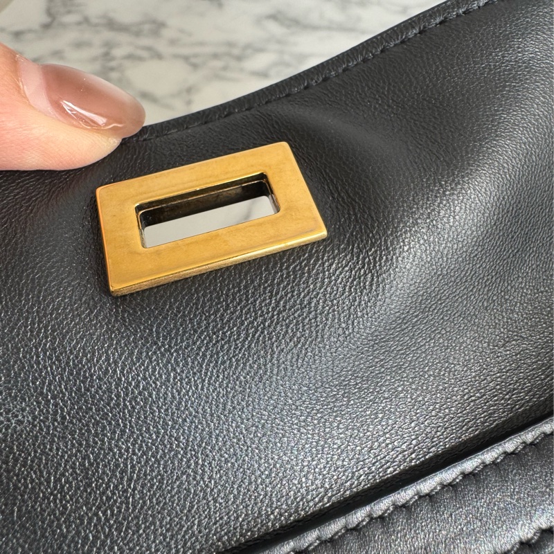 Balenciaga 黑皮革金釦Rodeo手提兩用包✨-18