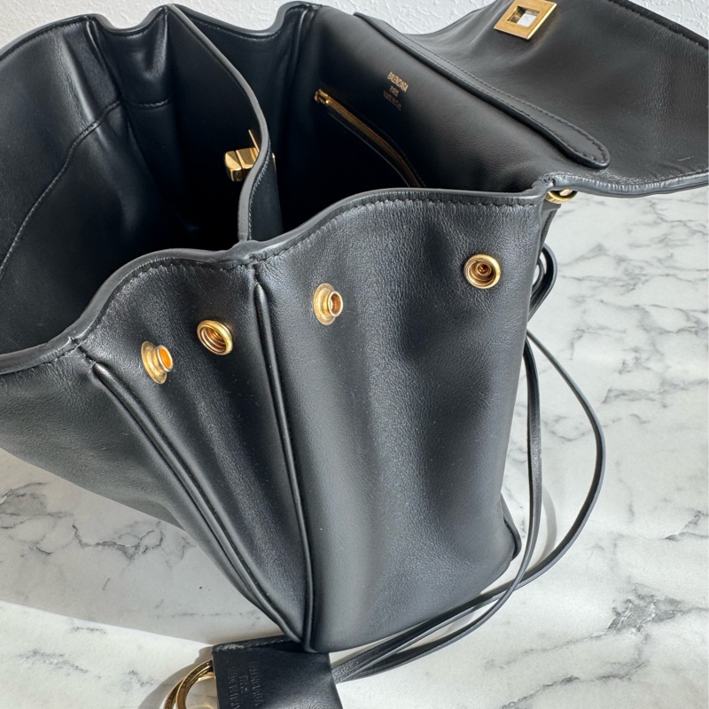 Balenciaga 黑皮革金釦Rodeo手提兩用包✨-41