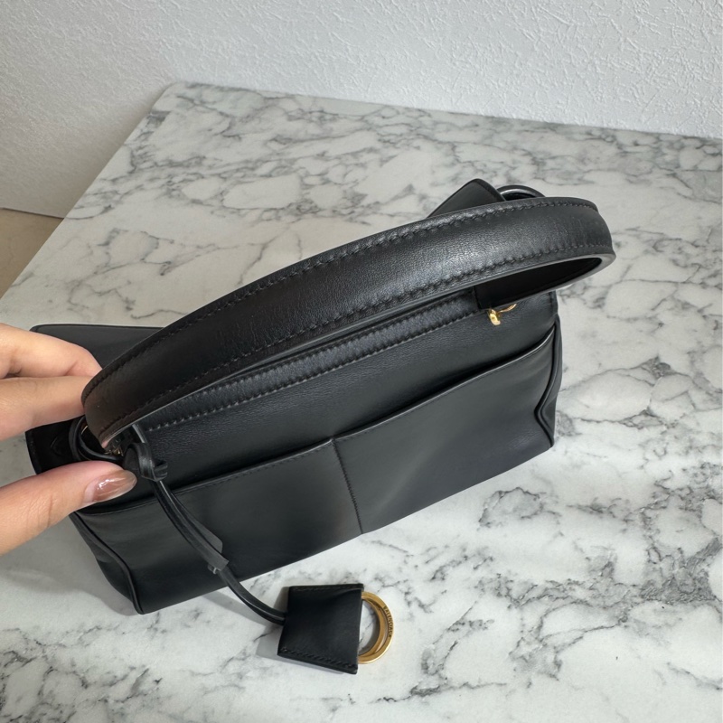 Balenciaga 黑皮革金釦Rodeo手提兩用包✨-45