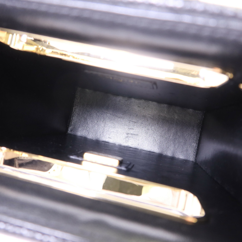 CHANEL 牛皮皮革Chain Shoulder金扣鏈帶肩背袋-5