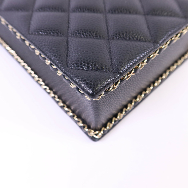 CHANEL 牛皮皮革Chain Shoulder金扣鏈帶肩背袋-10