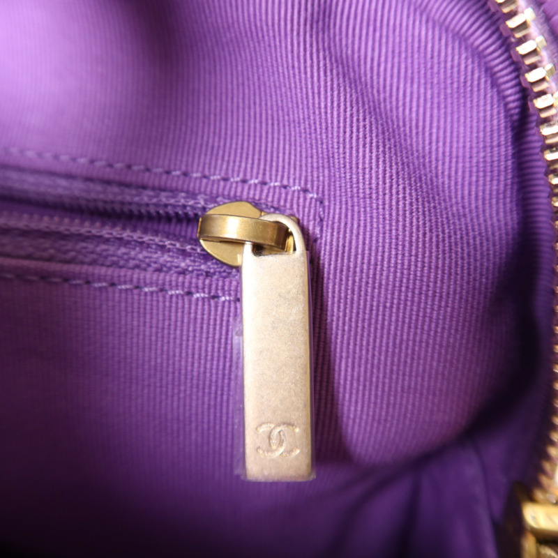 CHANEL 牛皮皮革Backpack金扣背包-9