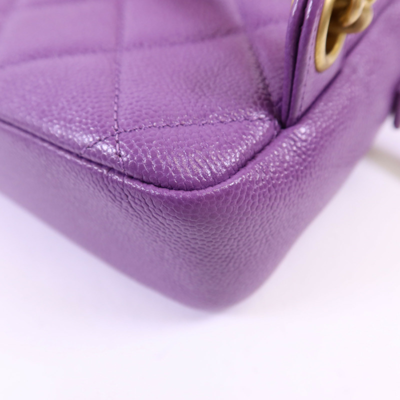 CHANEL 牛皮皮革Backpack金扣背包-13