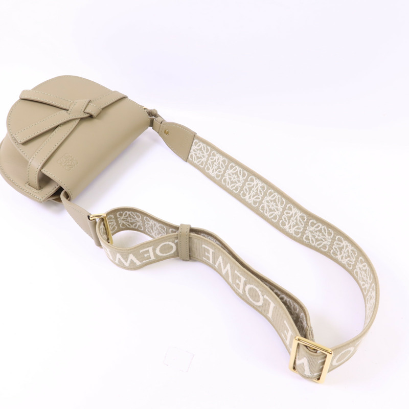 LOEWE 牛皮皮革Mini Gate金扣肩背袋-4