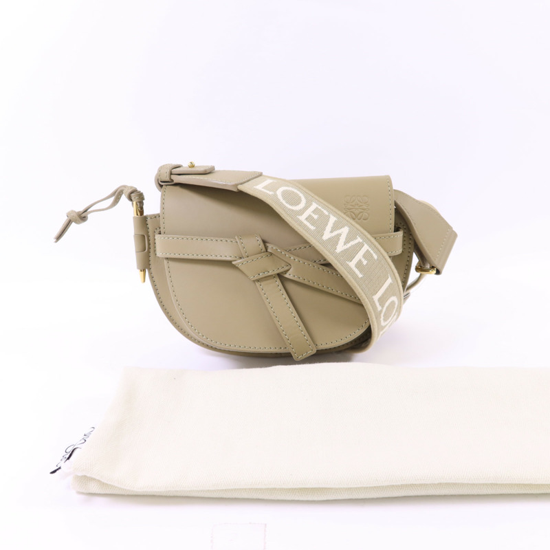 LOEWE 牛皮皮革Mini Gate金扣肩背袋-14