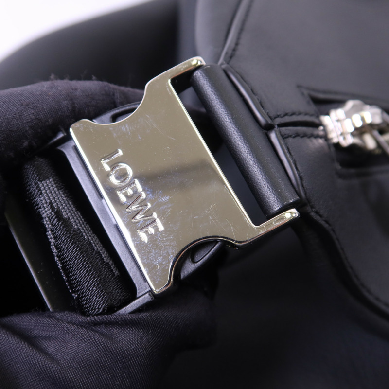 LOEWE 牛皮皮革Convertible Backpack銀扣背包-10