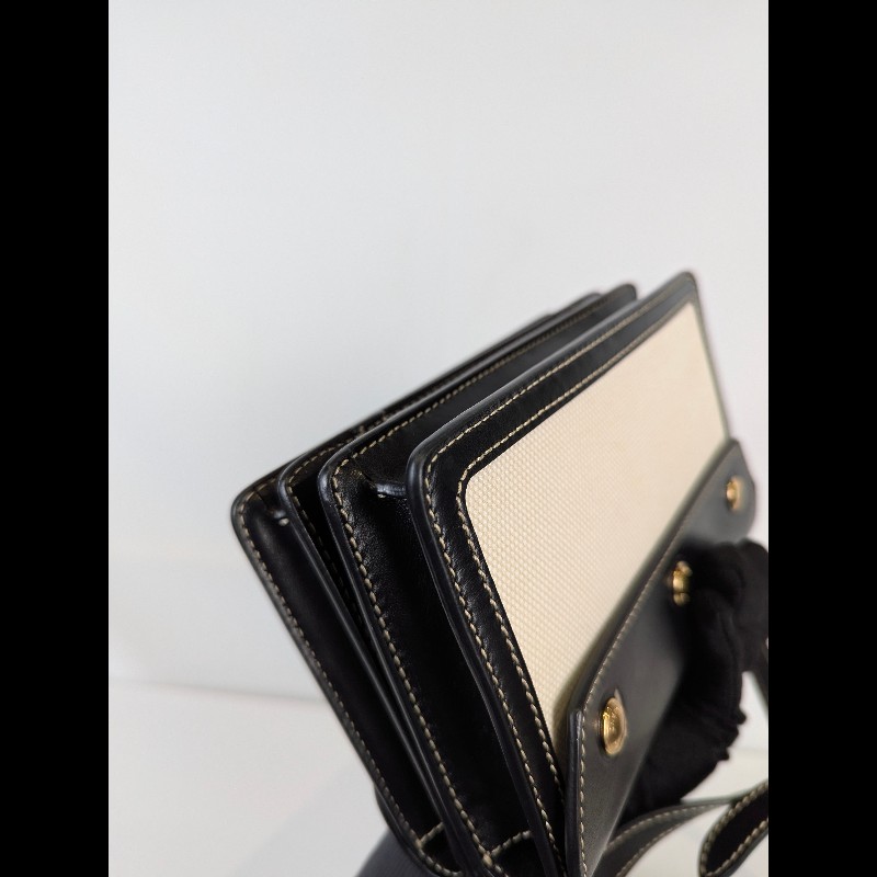 莉亞精品♡Burberry 黑色拼接斜背包 九新美包-12