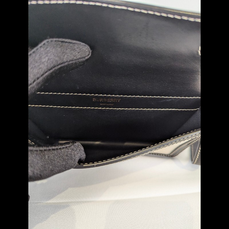 莉亞精品♡Burberry 黑色拼接斜背包 九新美包-15