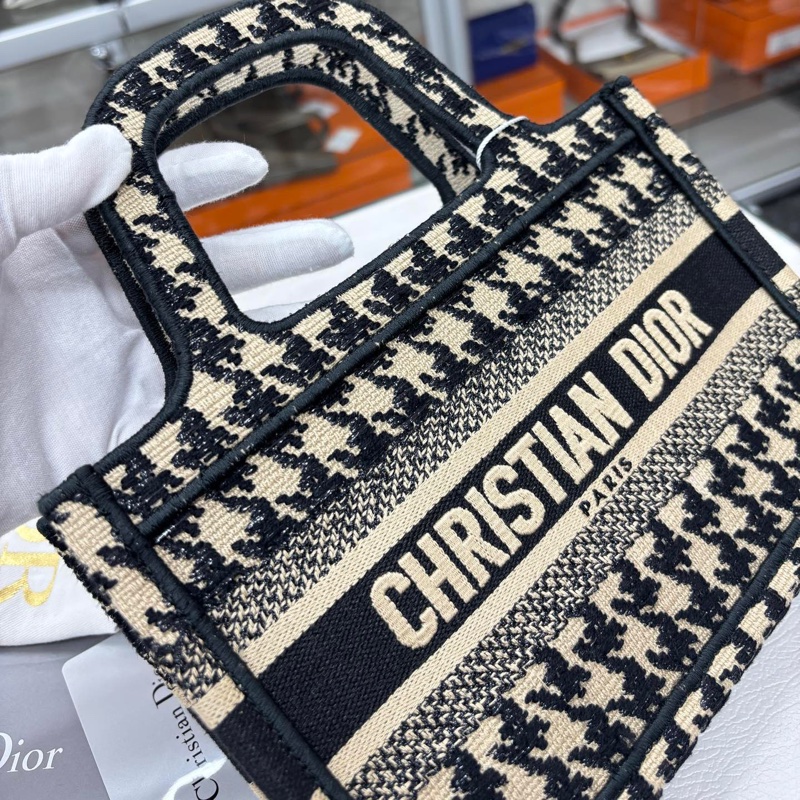 Dior 千鳥格 mini Book Tote-2
