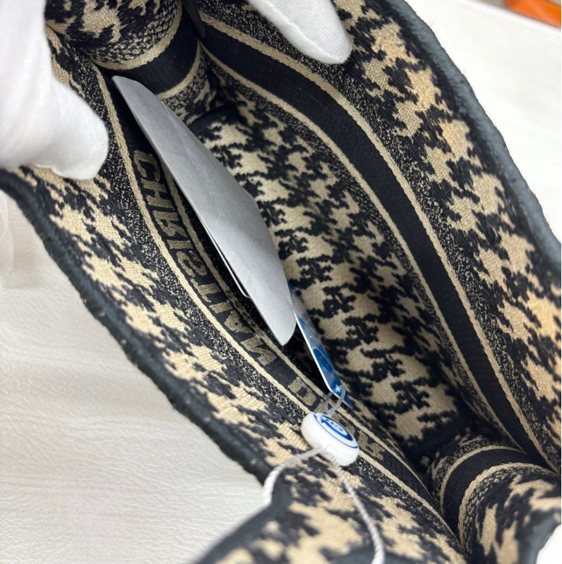 Dior 千鳥格 mini Book Tote-6
