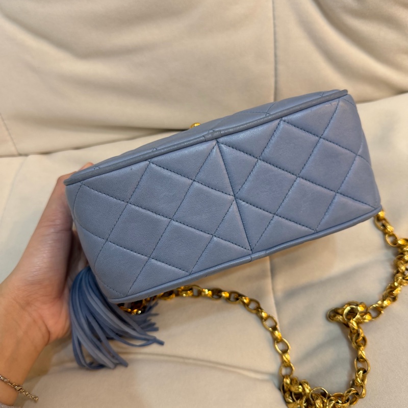 Chanel Vintage Baby Blue Bijoux Chain Camera Bag 雕花鏈 相機包 稀有 古董 嬰兒籃-3