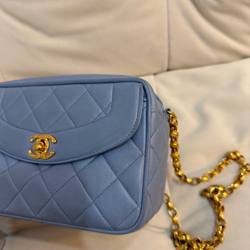 Chanel Vintage Baby Blue Bijoux Chain Camera Bag 雕花鏈 相機包 稀有 古董 嬰兒籃-4