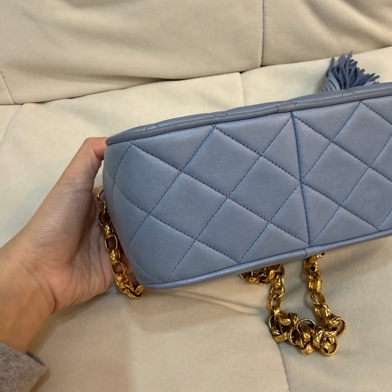 Chanel Vintage Baby Blue Bijoux Chain Camera Bag 雕花鏈 相機包 稀有 古董 嬰兒籃-7